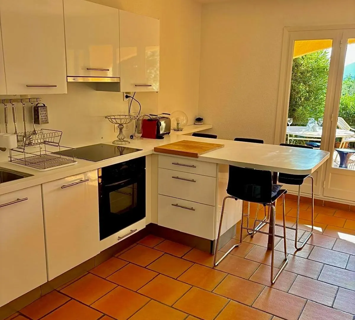 Duplex Vue Mer Dans Residence Avec Piscine Et Parking Théoule-sur-Mer 0*,  Francia